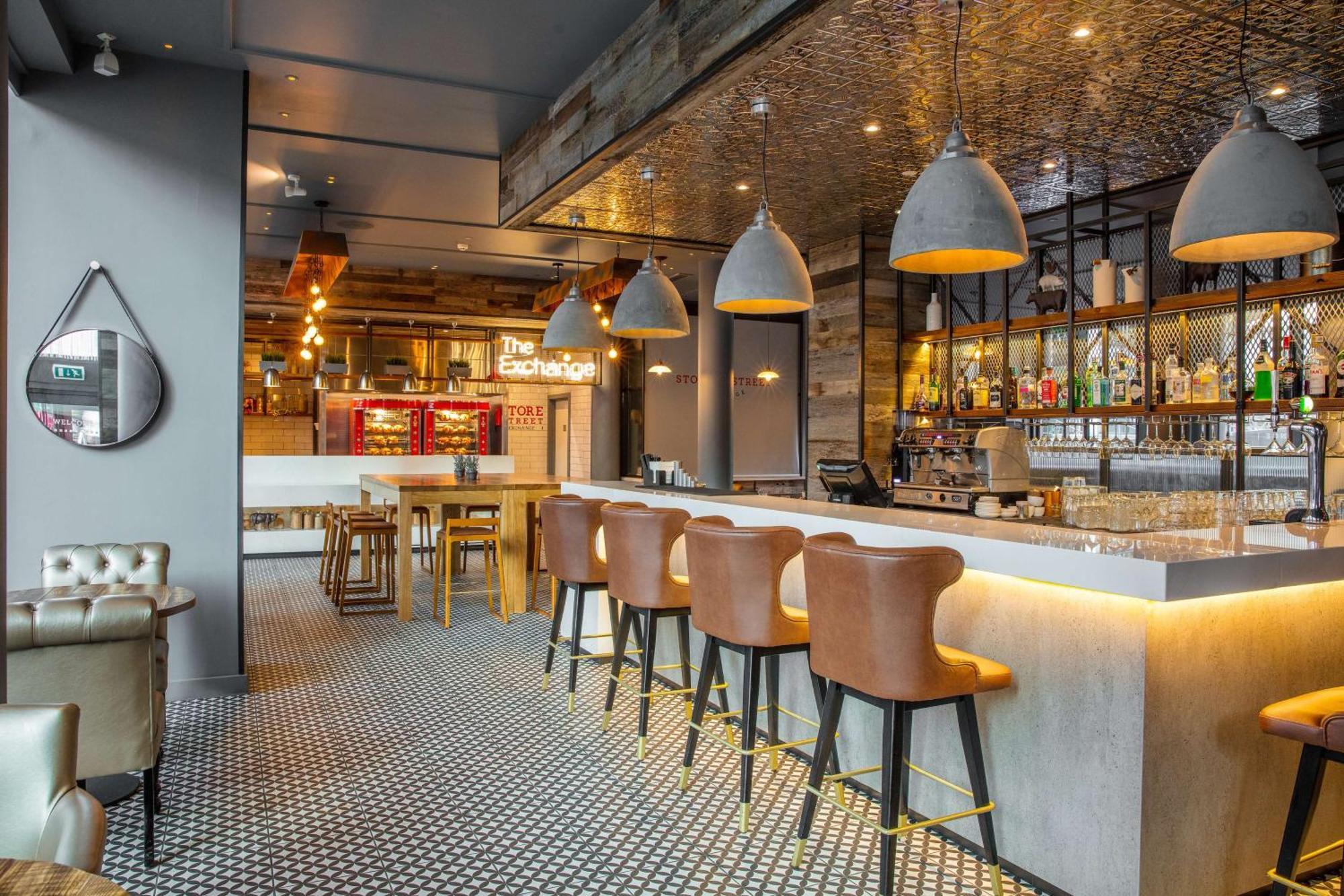 Doubletree By Hilton Manchester Piccadilly Exteriör bild