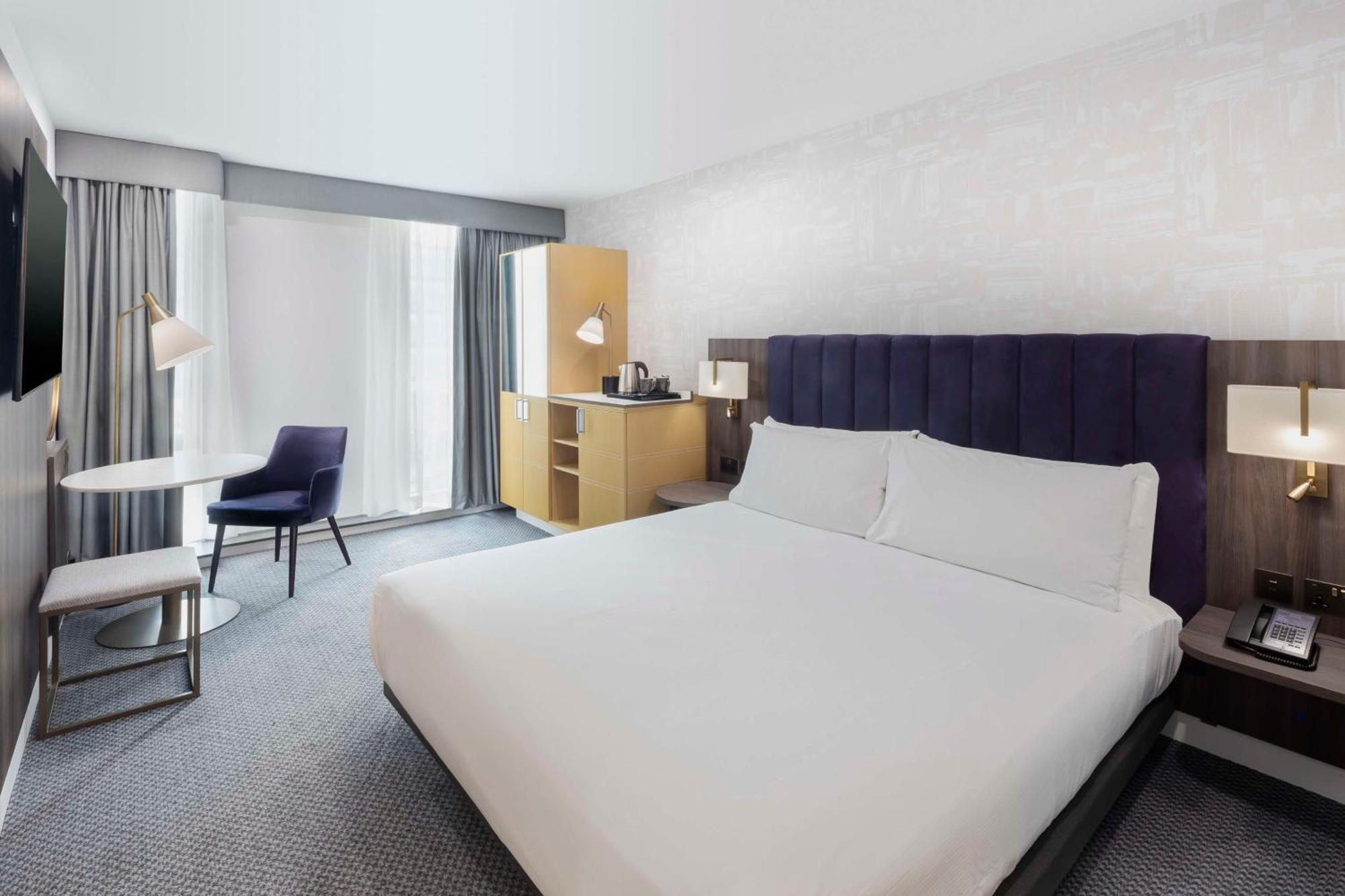 Doubletree By Hilton Manchester Piccadilly Exteriör bild