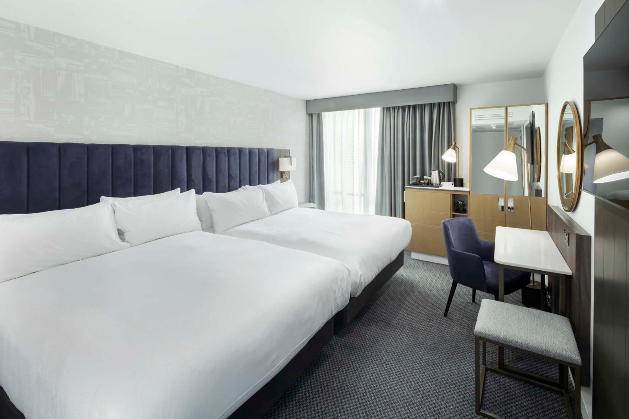 Doubletree By Hilton Manchester Piccadilly Exteriör bild
