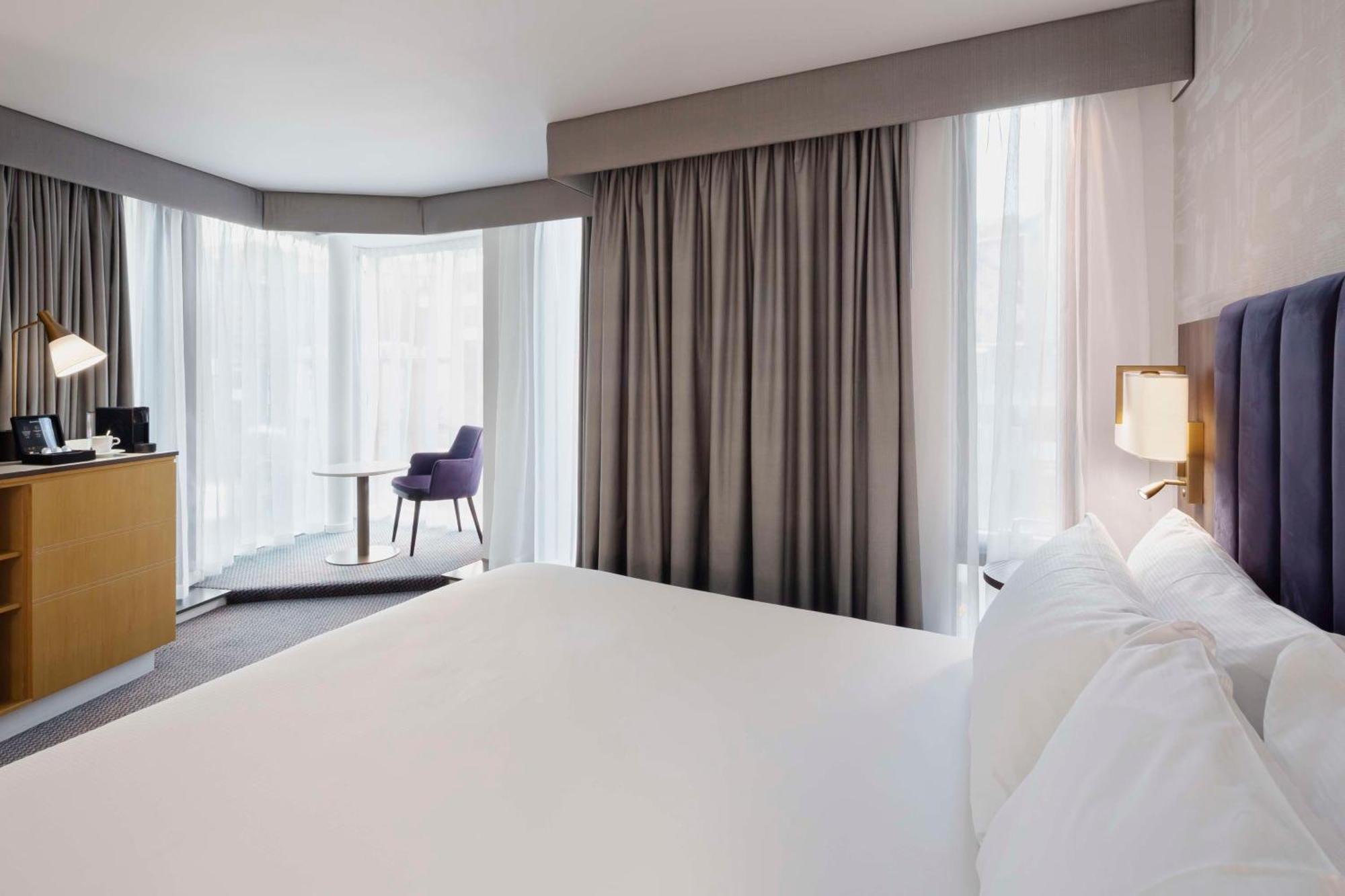 Doubletree By Hilton Manchester Piccadilly Exteriör bild