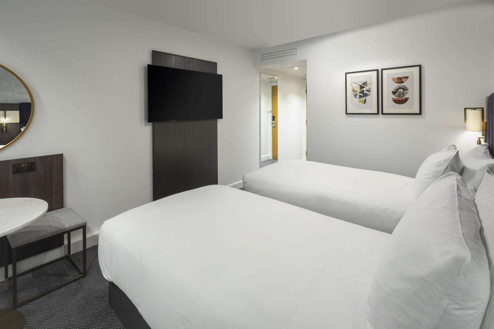 Doubletree By Hilton Manchester Piccadilly Exteriör bild