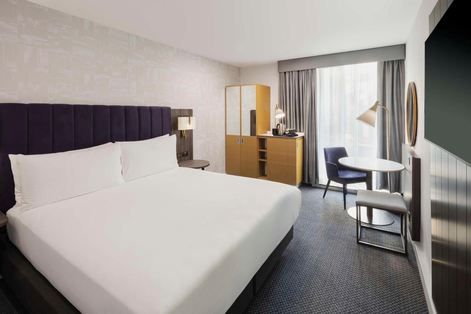 Doubletree By Hilton Manchester Piccadilly Exteriör bild