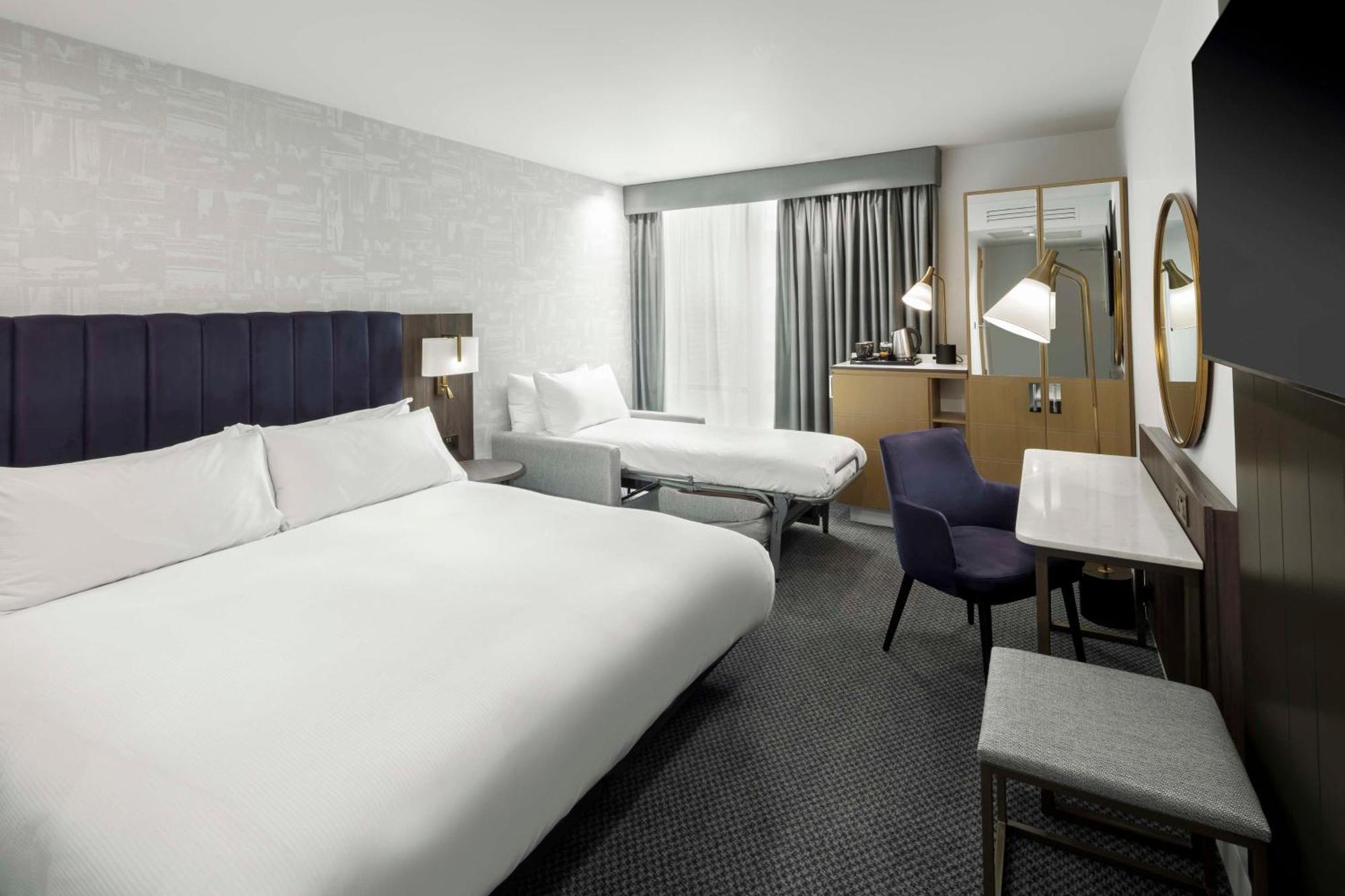 Doubletree By Hilton Manchester Piccadilly Exteriör bild