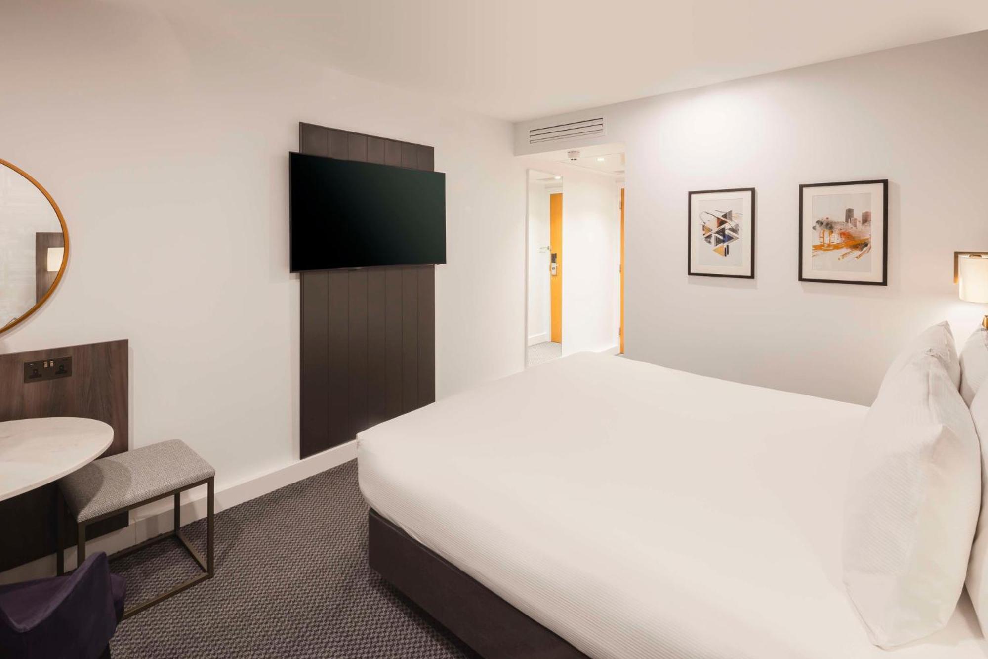 Doubletree By Hilton Manchester Piccadilly Exteriör bild