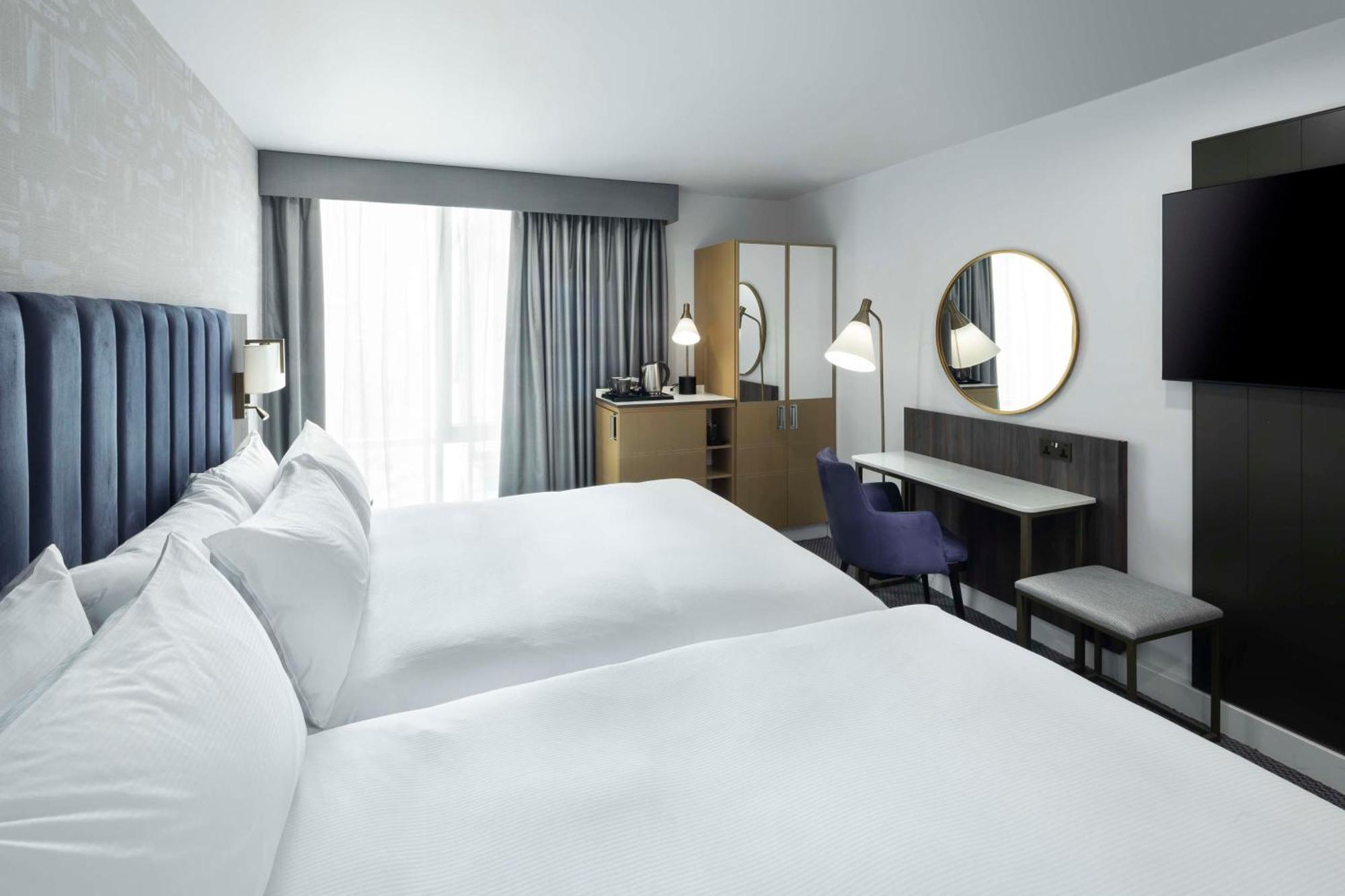 Doubletree By Hilton Manchester Piccadilly Exteriör bild