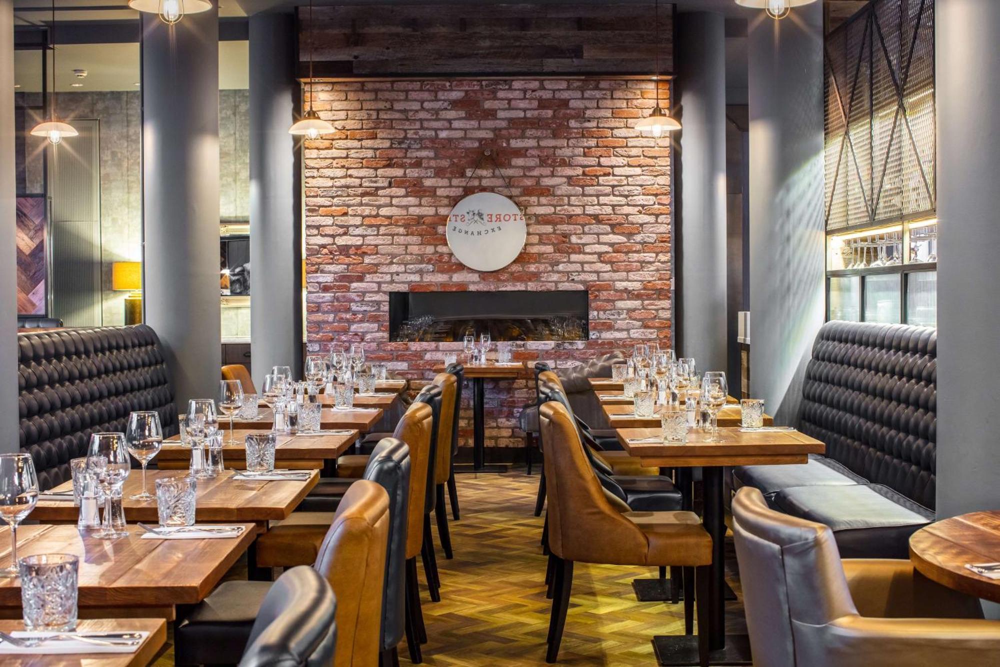 Doubletree By Hilton Manchester Piccadilly Exteriör bild