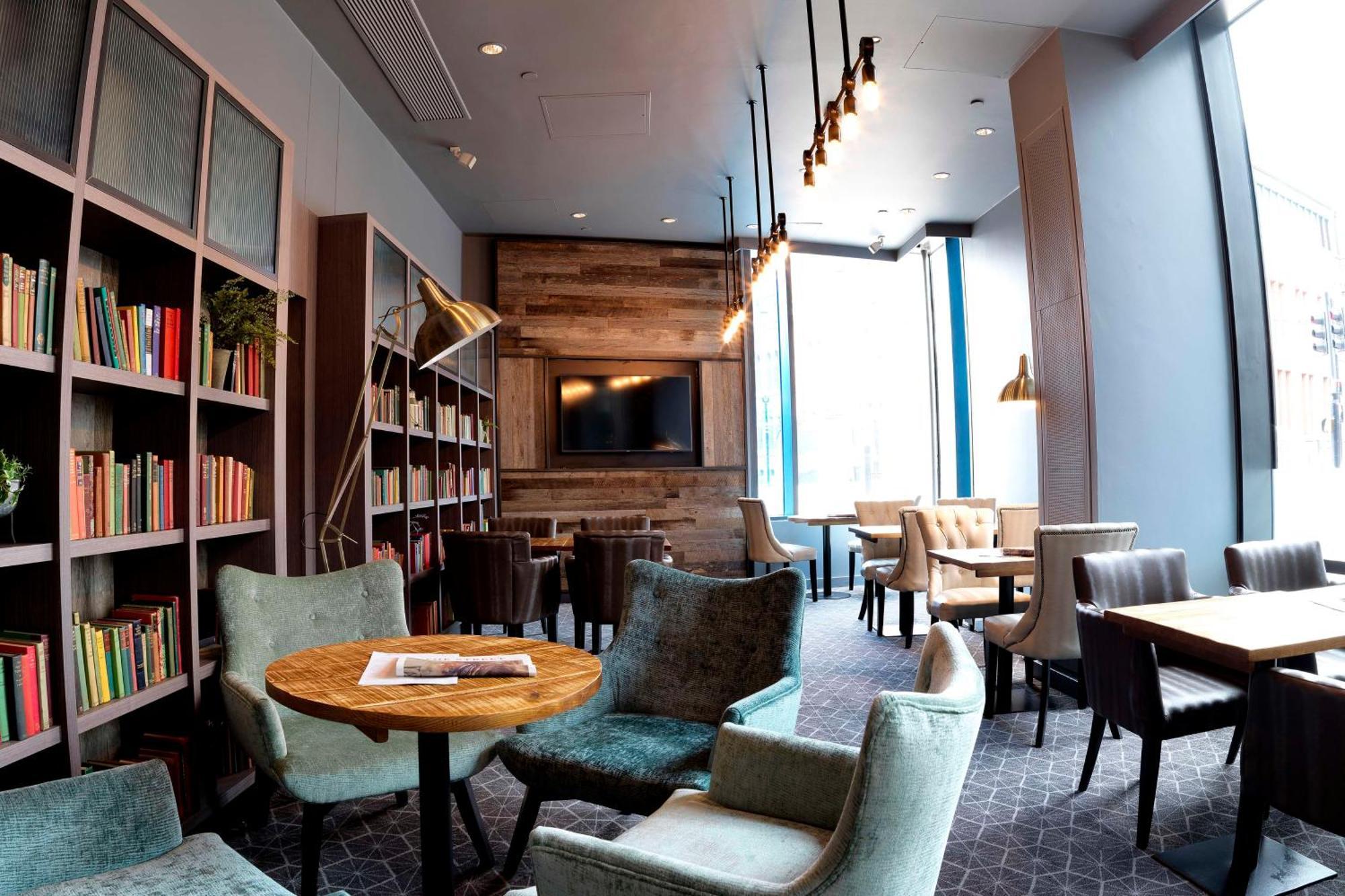 Doubletree By Hilton Manchester Piccadilly Exteriör bild